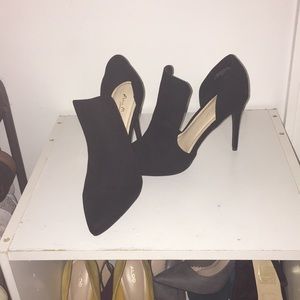 Black Suede Heels... ( Never Worn Before)